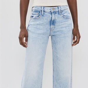 MOTHER
The Spinner Zip Sneak Jeans